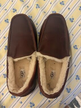 MENS UGG SLIPPERS SIZE 11